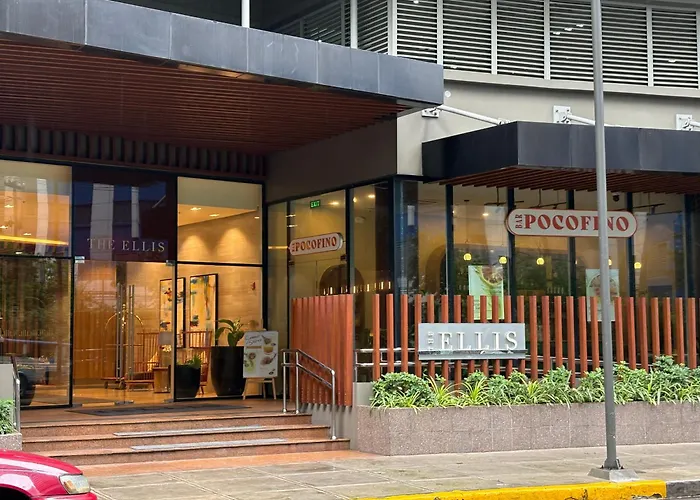 The Salcedo Condotel Aparthotel *